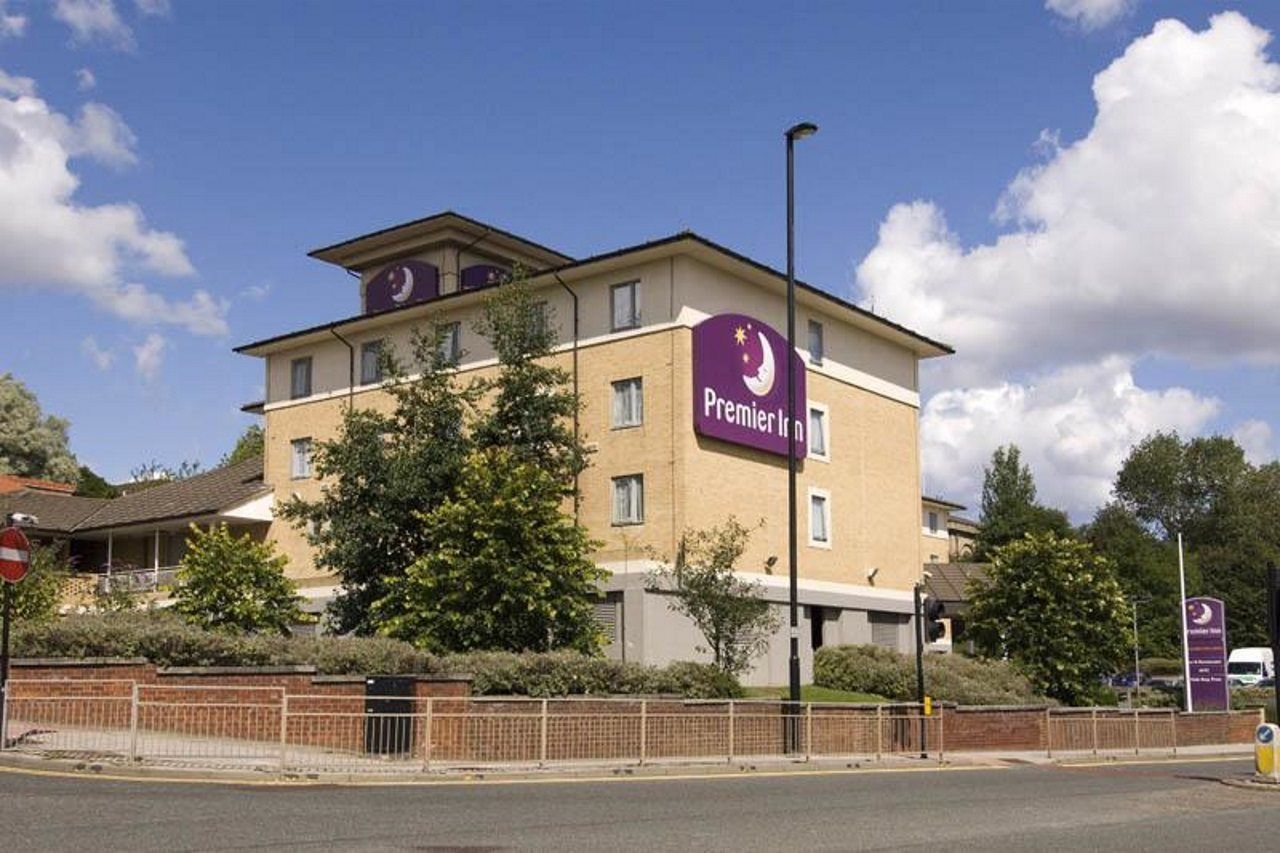 Premier Inn Newcastle City Centre Millennium Bridge Exterior photo